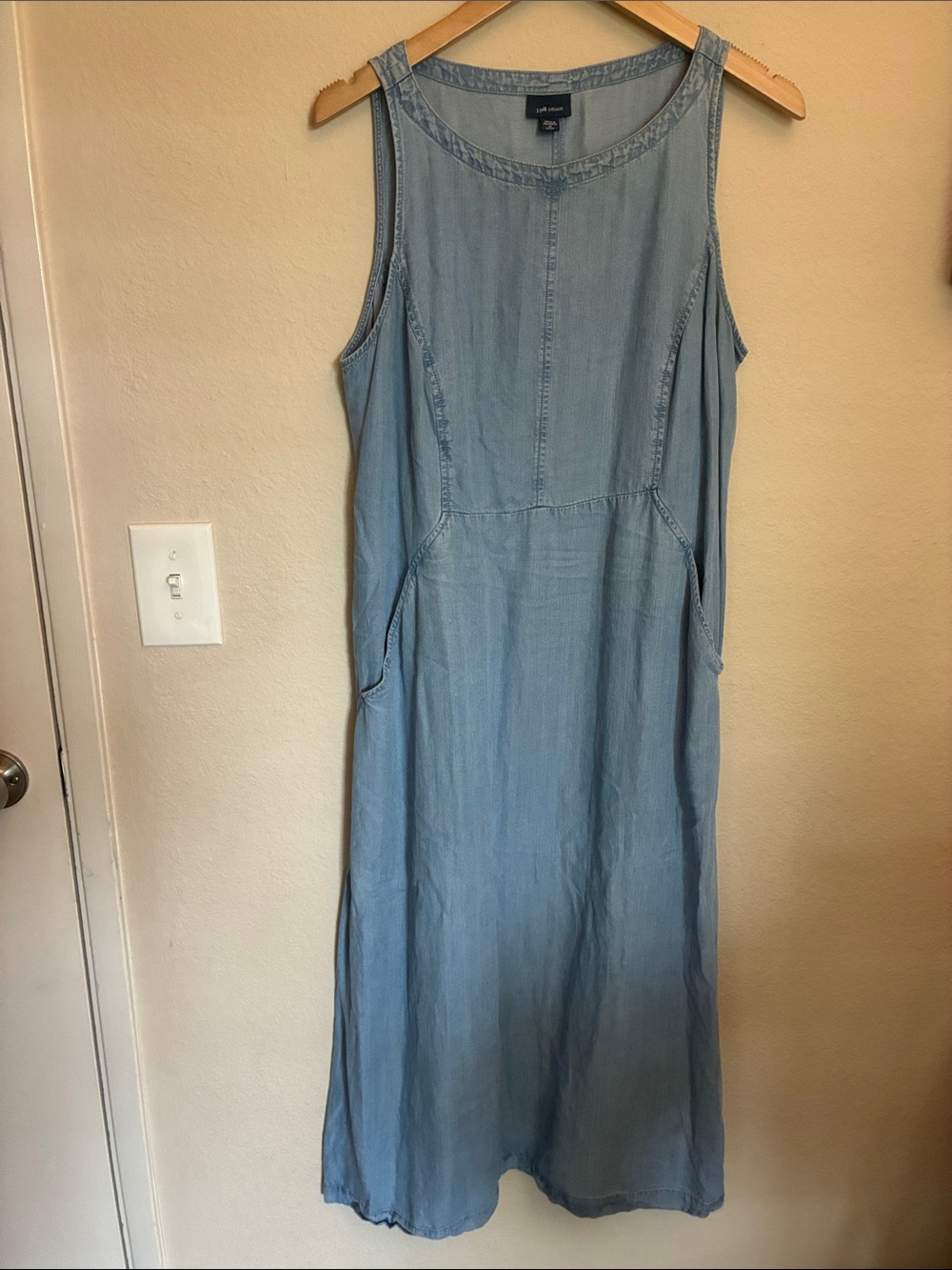 J. Jill Denim Seamed Sleeveless Maxi Dress - Blue Chambray size M petite